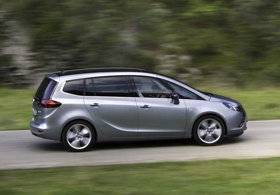 Opel Zafira Tourer - รถดีสำหรับครอบครัวใหญ่