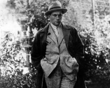 Mayakovsky การวิเคราะห์ 