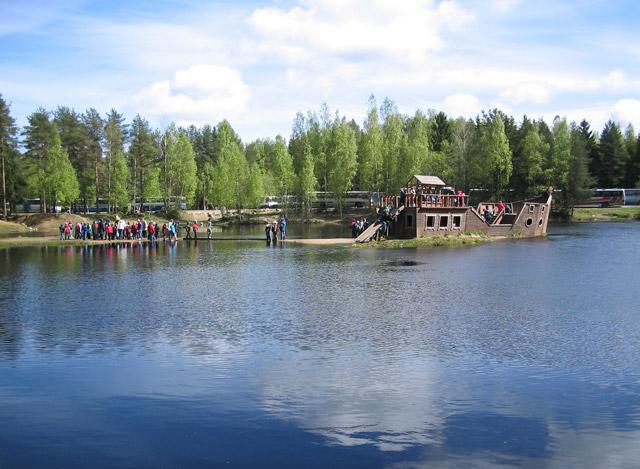 ทะเลสาบ Emerald Lake ใน Kazan - มีโอกาสพักผ่อนหย่อนใจ ศูนย์สันทนาการ 