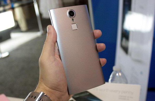 Doogee F5: การตรวจสอบรายละเอียดความเห็น