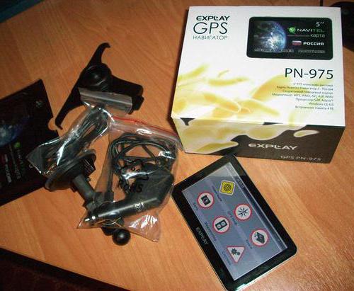 GPS-Navigator Explay PN-975: ข้อมูลจำเพาะภาพถ่ายและบทวิจารณ์